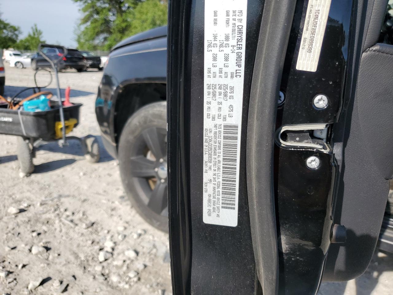 1C4NJDEB5ED898390 2014 Jeep Compass Latitude