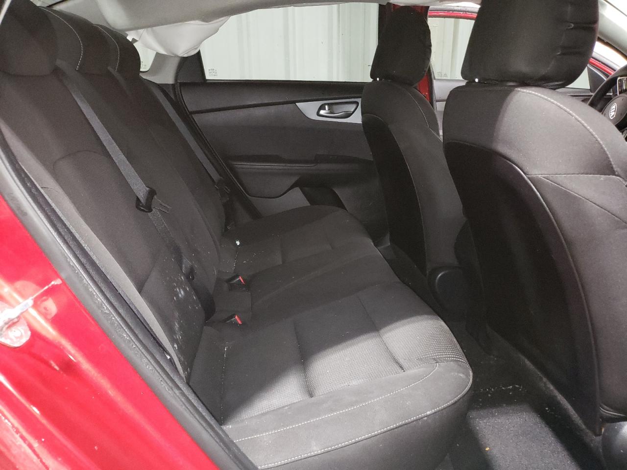 3KPF24AD3KE076335 2019 Kia Forte Fe