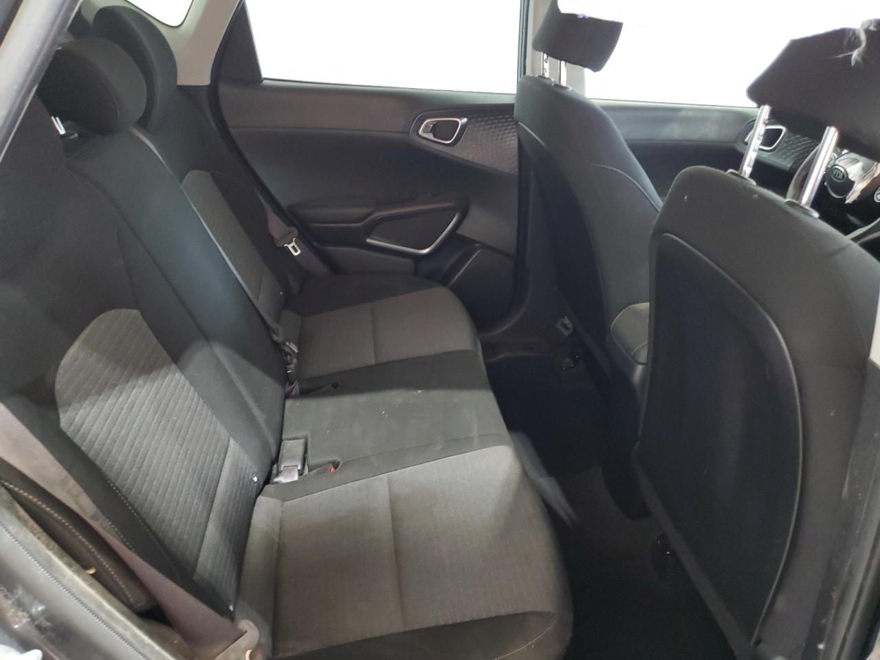 KNDJ23AU2M7736498 2021 Kia Soul Lx