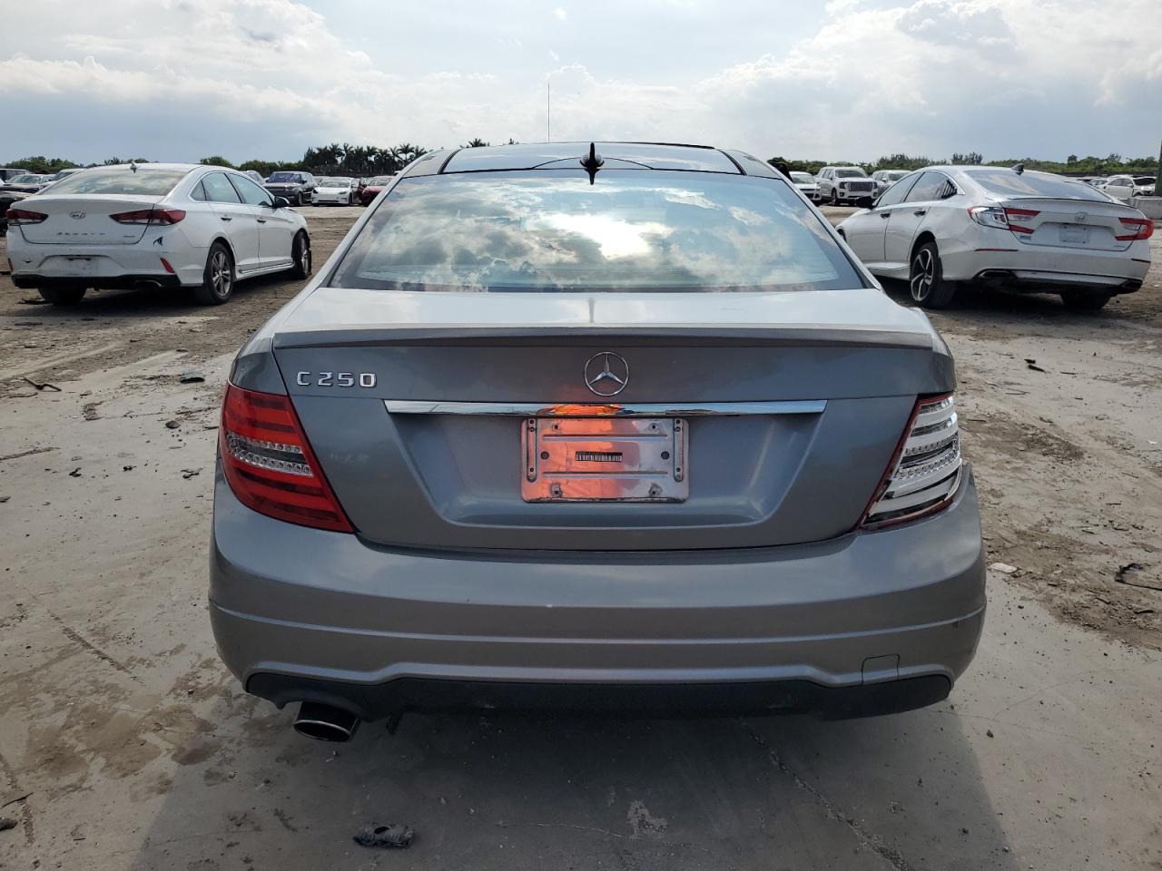 WDDGJ4HB5FG439371 2015 Mercedes-Benz C 250