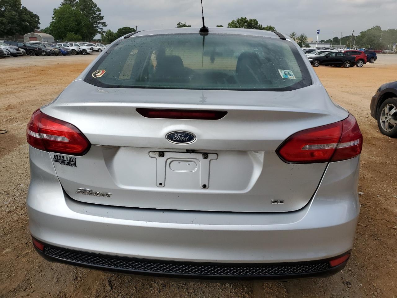 1FADP3F22JL248747 2018 Ford Focus Se