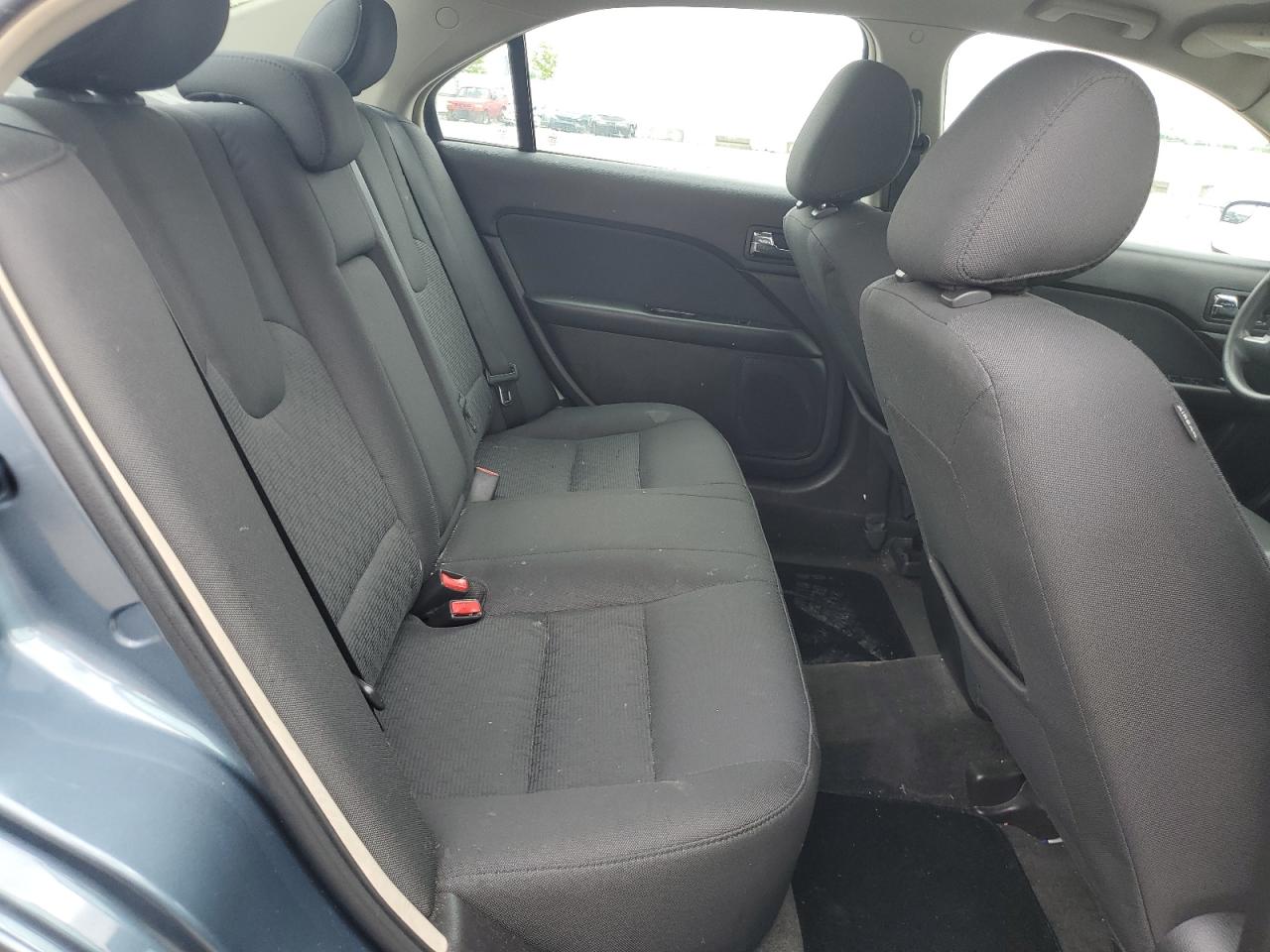 3FAHP0HA9BR139032 2011 Ford Fusion Se