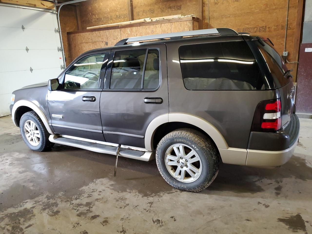 1FMEU74E77UA68514 2007 Ford Explorer Eddie Bauer