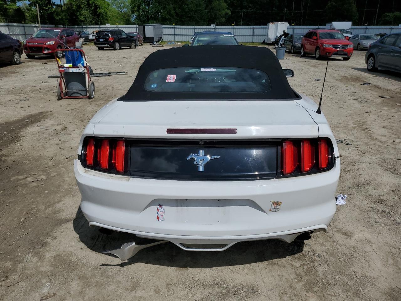 1FATP8EM3G5323836 2016 Ford Mustang