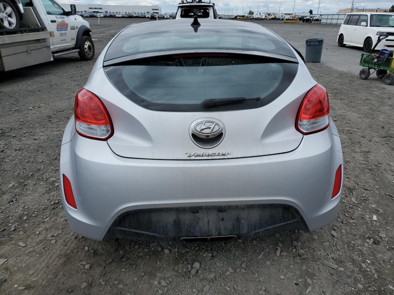 KMHTC6ADXHU318510 2017 Hyundai Veloster