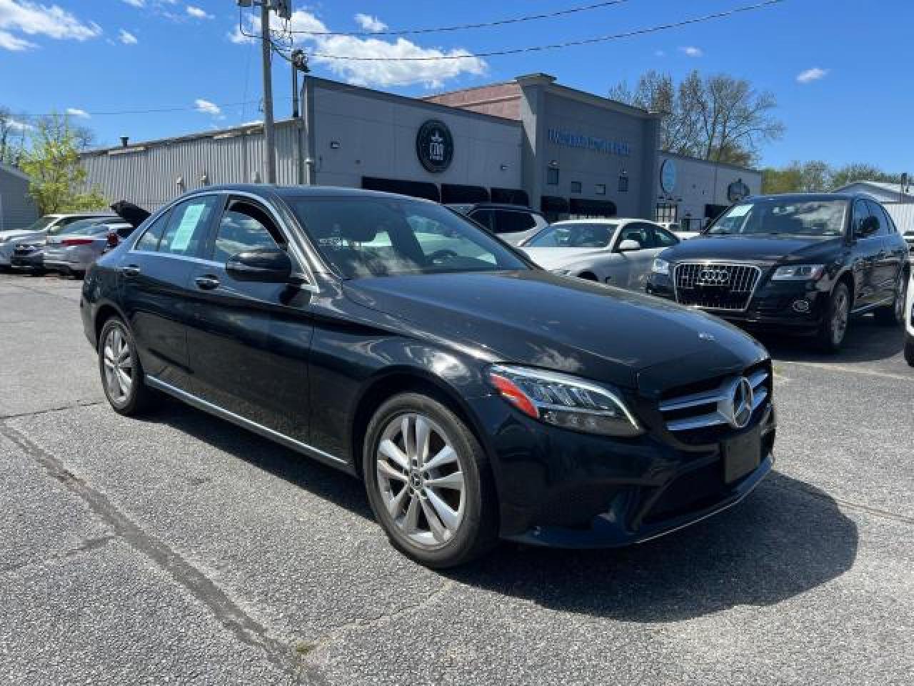 2019 Mercedes-Benz C 300 4Matic vin: 55SWF8EB5KU290580