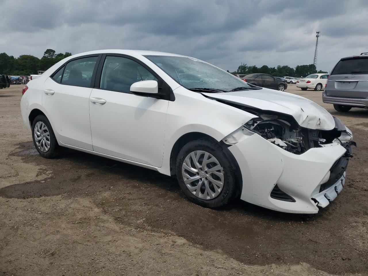 5YFBURHE1KP938812 2019 Toyota Corolla L