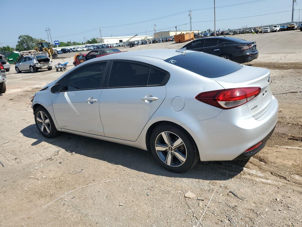 3KPFL4A7XJE257261 2018 Kia Forte Lx