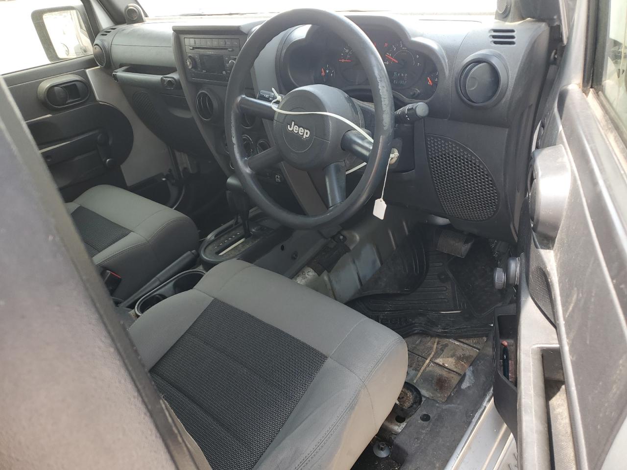 1J4FZ24198L560442 2008 Jeep Wrangler X