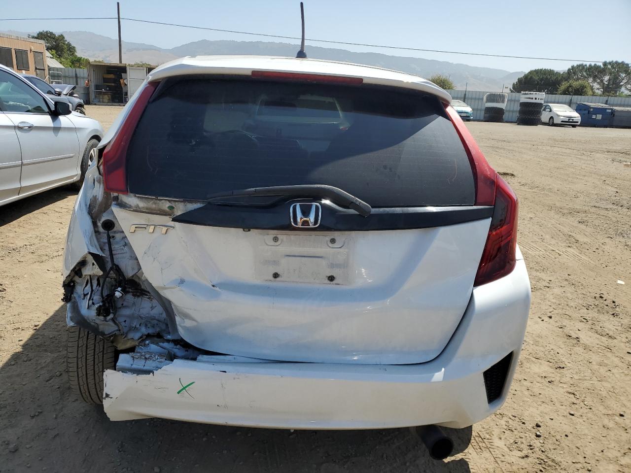 3HGGK5G56FM763039 2015 Honda Fit Lx