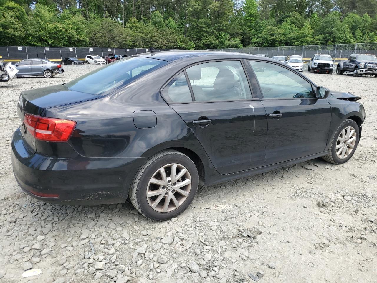 3VWD17AJ1FM411392 2015 Volkswagen Jetta Se