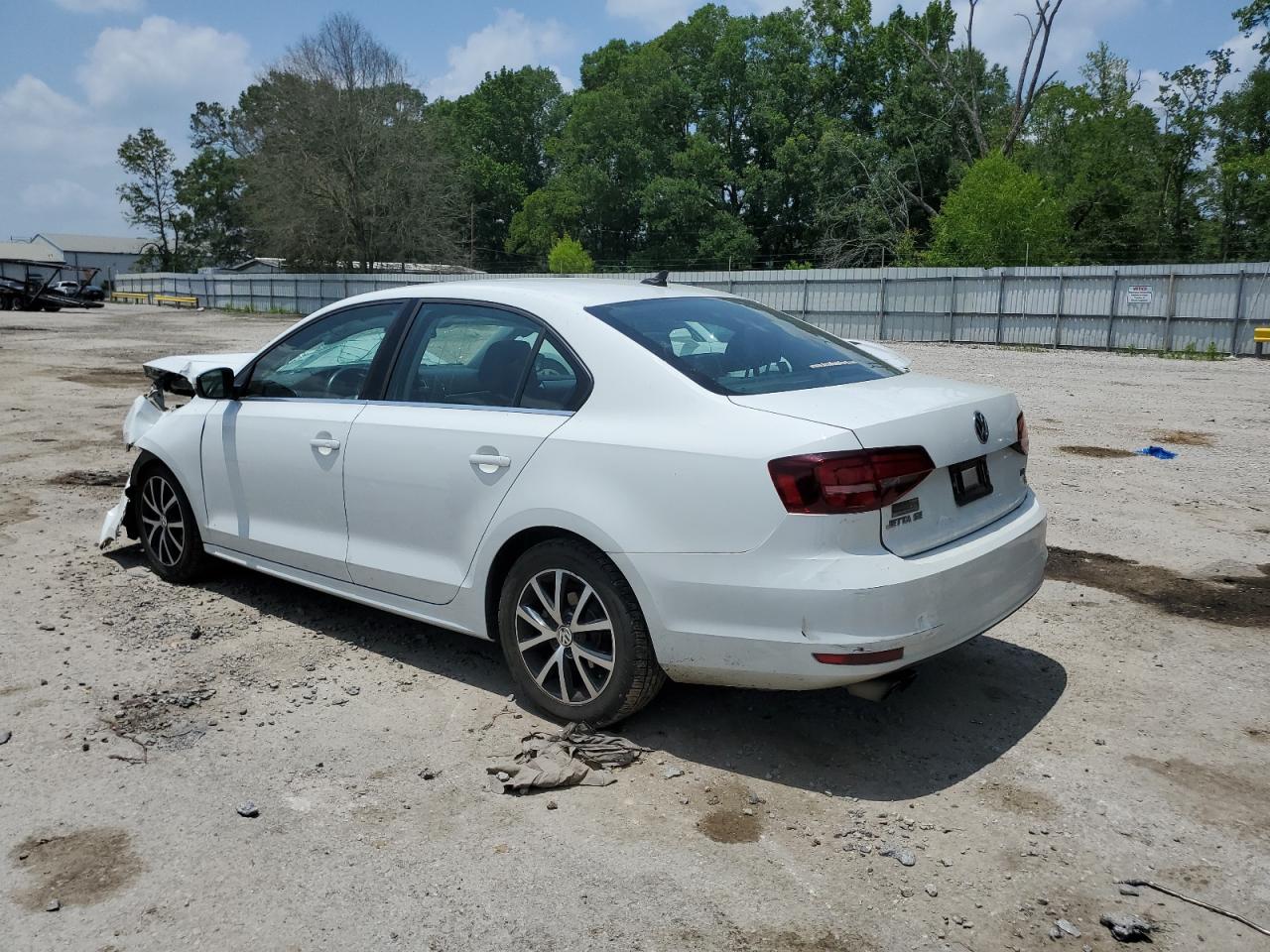 3VWDB7AJ5JM261566 2018 Volkswagen Jetta Se