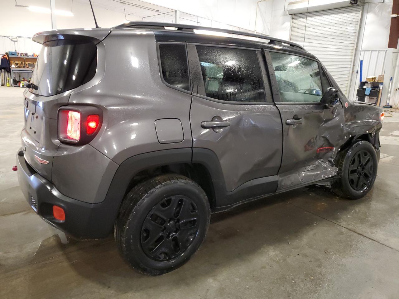 ZACCJBCB8JPJ17255 2018 Jeep Renegade Trailhawk