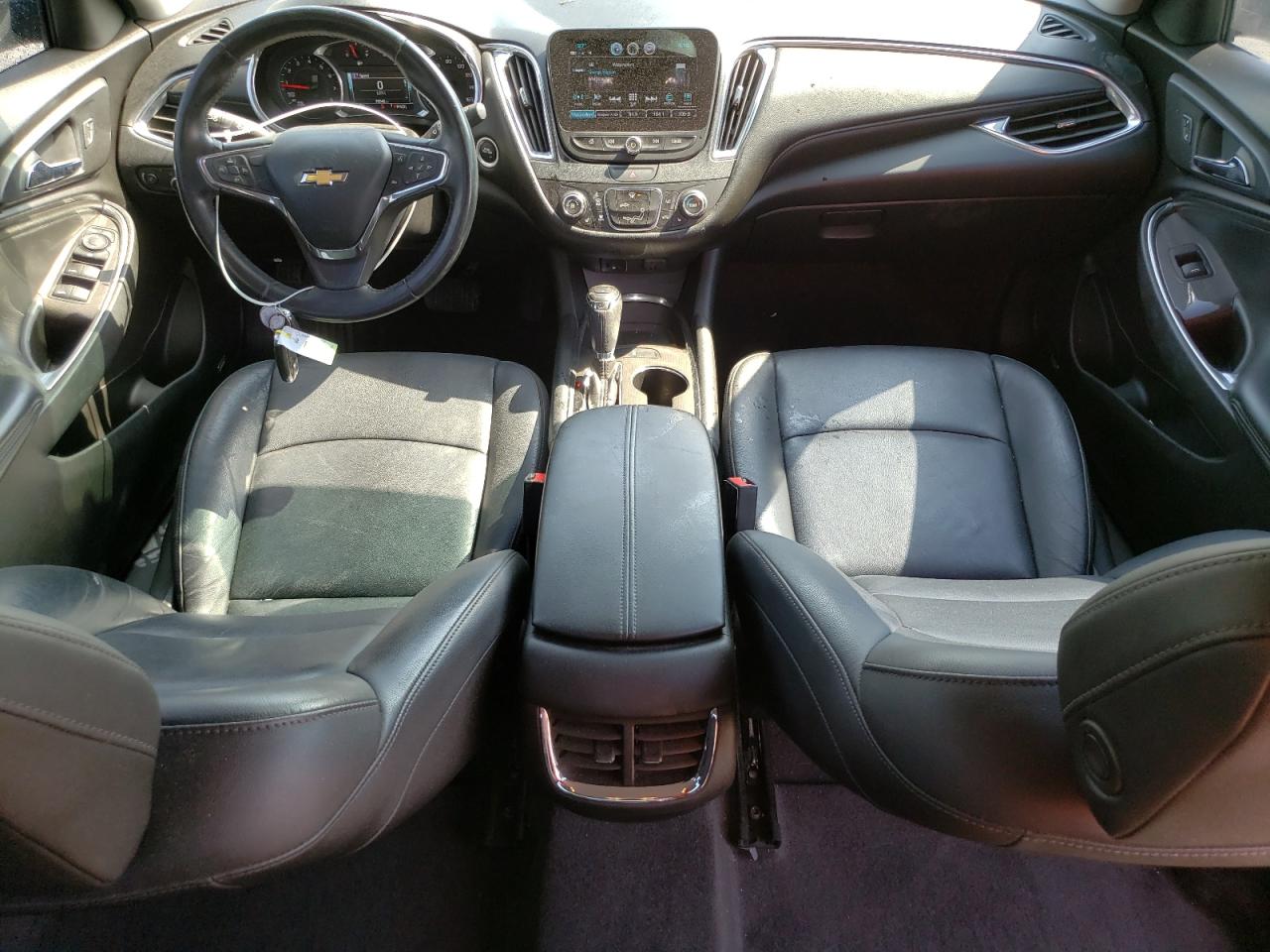 1G1ZD5STXJF290514 2018 Chevrolet Malibu Lt