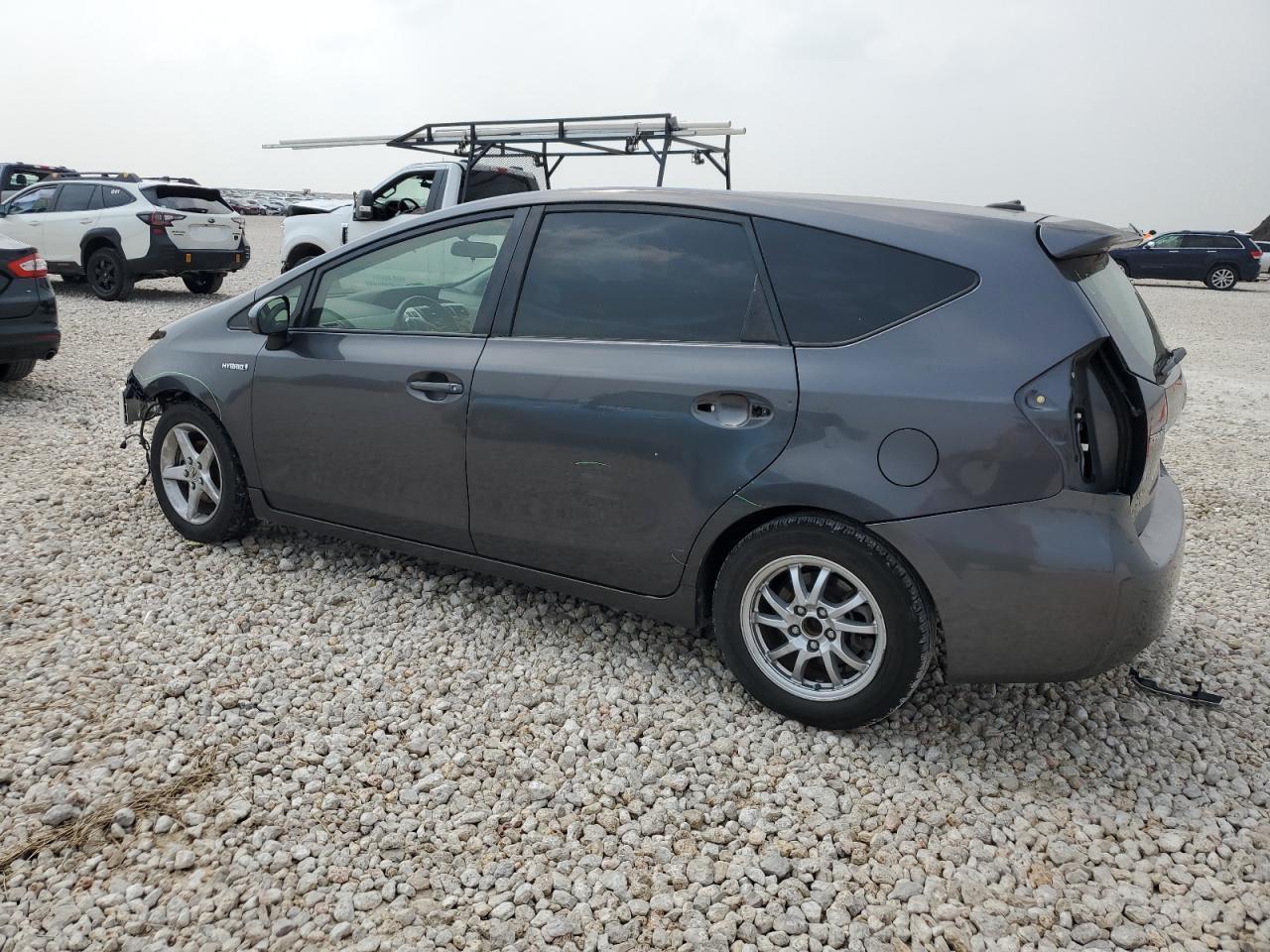 JTDZN3EU8EJ010363 2014 Toyota Prius V