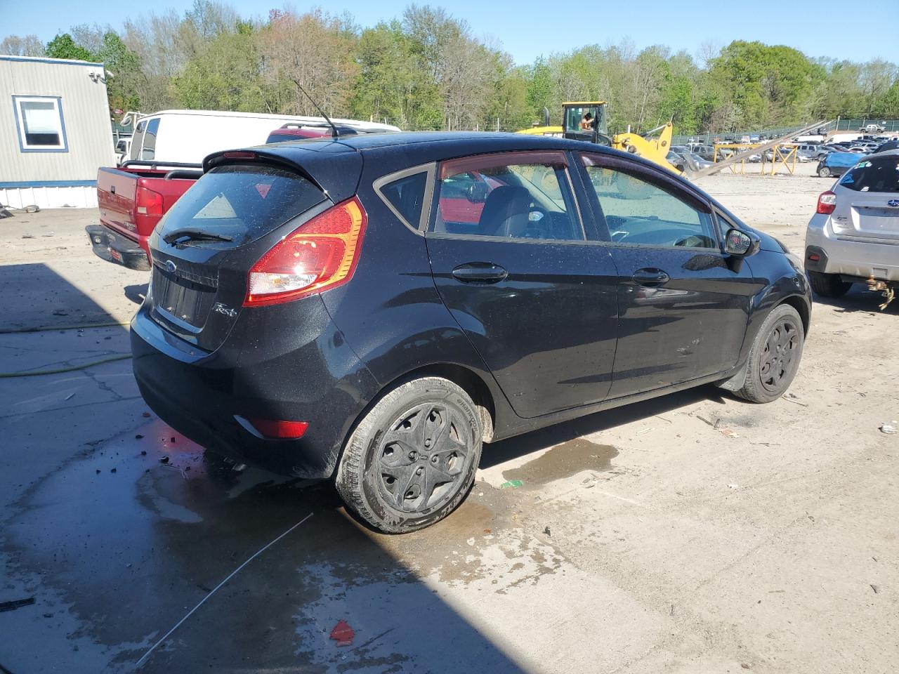 3FADP4EJ7BM225561 2011 Ford Fiesta Se