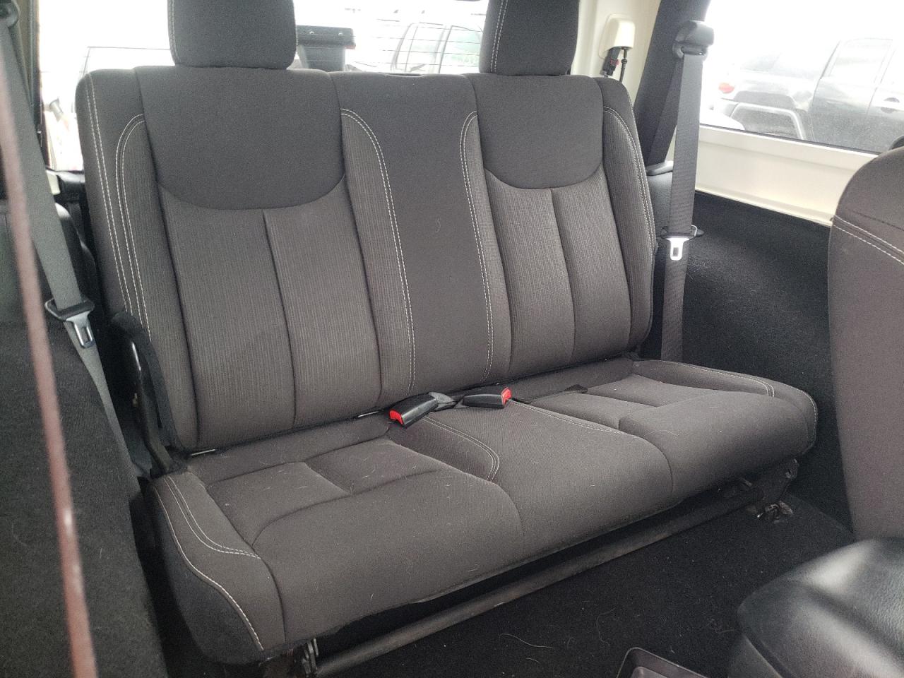 1C4AJWBG6FL626173 2015 Jeep Wrangler Sahara