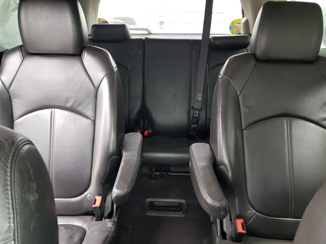 1GKKVSED4BJ115011 2011 GMC Acadia Slt-2