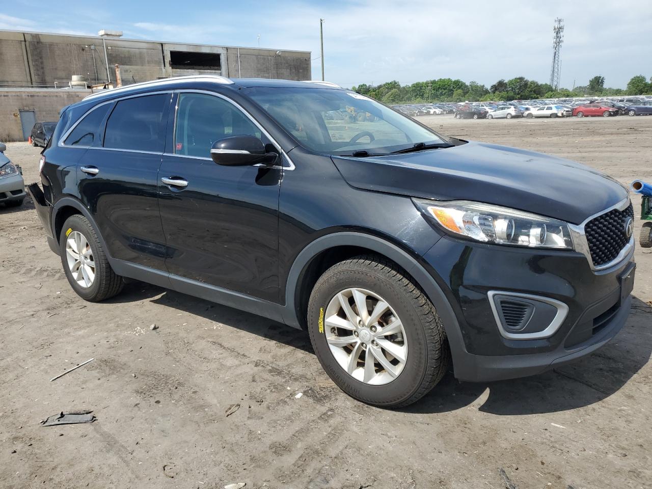 5XYPG4A3XHG273785 2017 Kia Sorento Lx