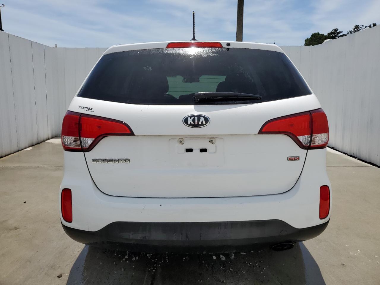 5XYKT3A61FG628737 2015 Kia Sorento Lx