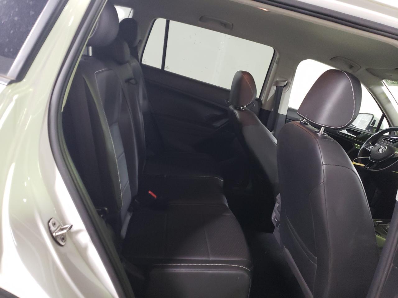 3VV2B7AX7MM065259 2021 Volkswagen Tiguan Se