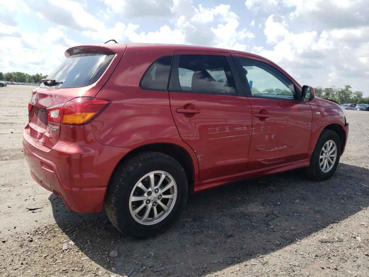 JA4AP3AUXBZ012846 2011 Mitsubishi Outlander Sport Es