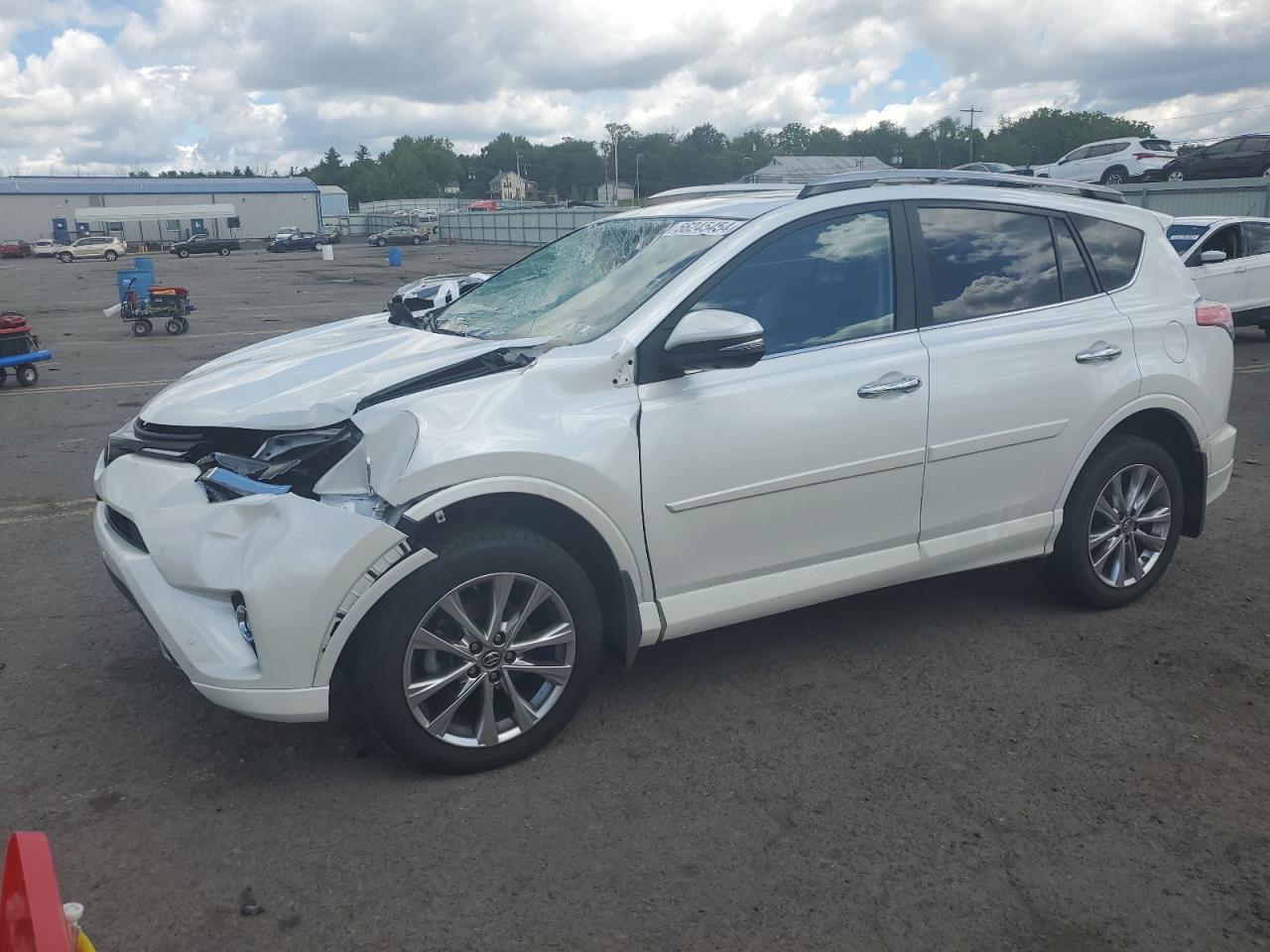 2T3DFREV9HW694428 2017 Toyota Rav4 Limited