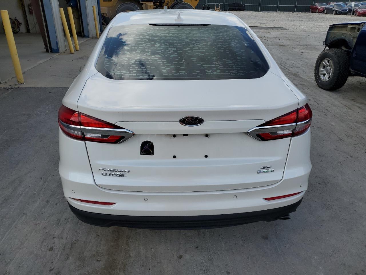 3FA6P0HD0LR188235 2020 Ford Fusion Se