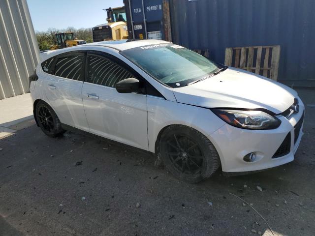 2014 Ford Focus Titanium VIN: 1FADP3N20EL108381 Lot: 53398464