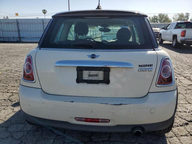 2011 Mini Cooper VIN: WMWSU3C5XBT095025 Lot: 54055024