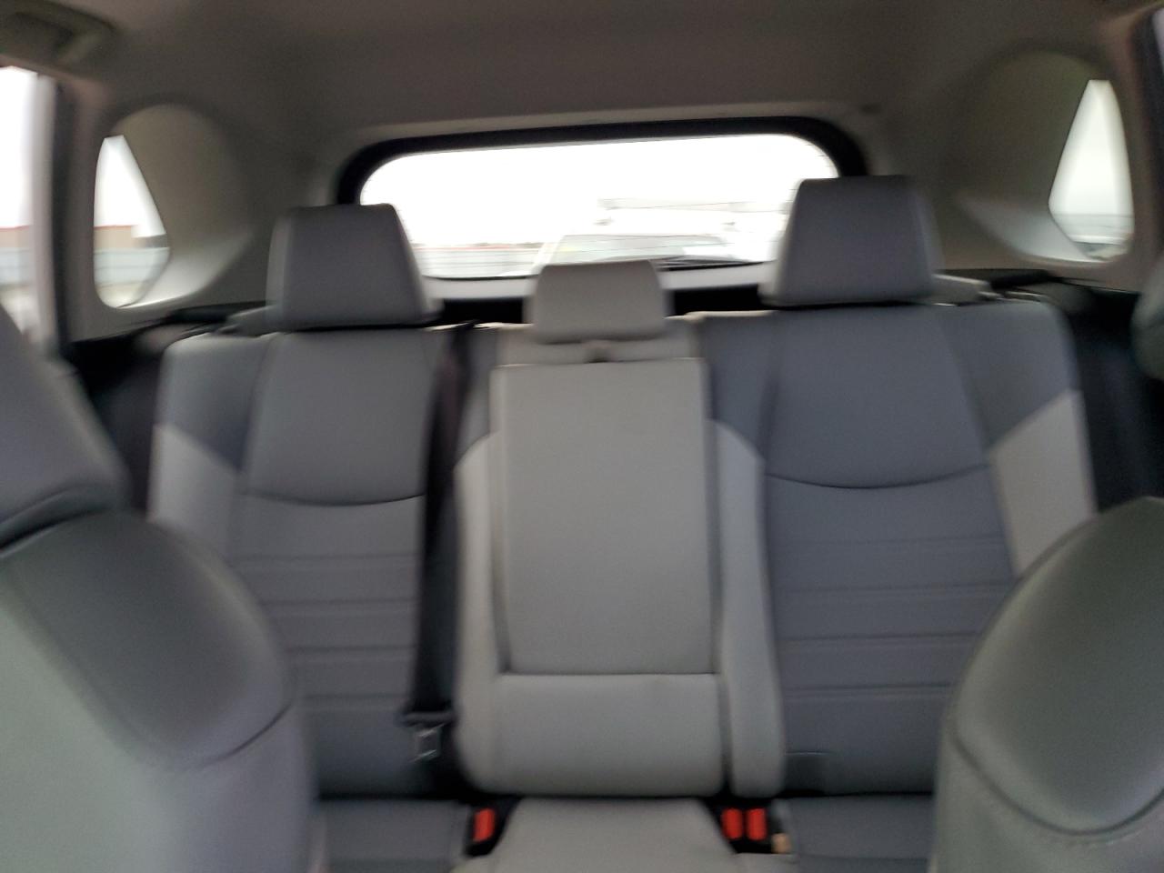 JTMC1RFV6LJ020771 2020 Toyota Rav4 Xle Premium