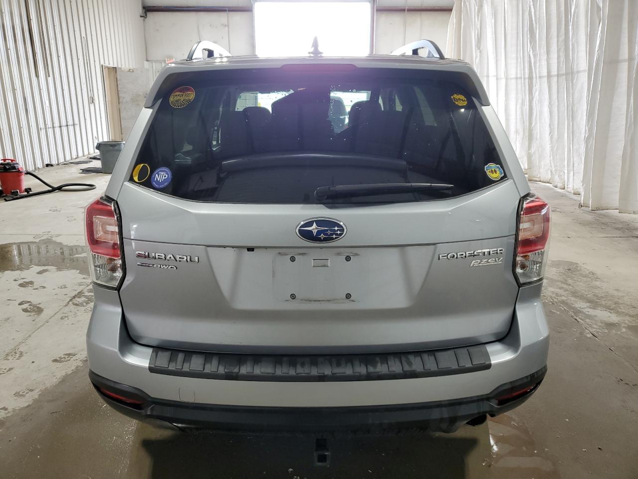 JF2SJAJC1HH402077 2017 Subaru Forester 2.5I Limited