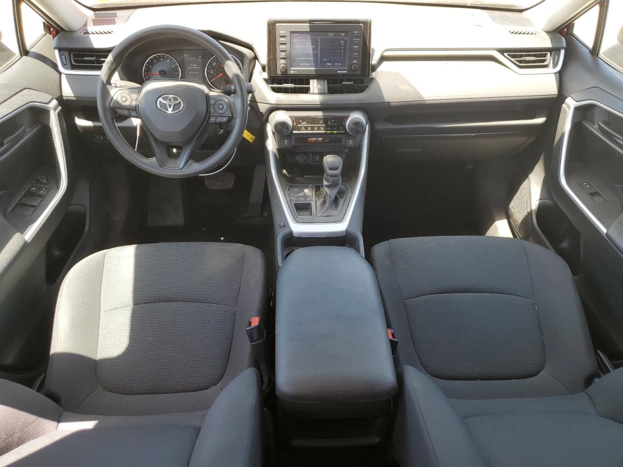 2T3F1RFV3MW181773 2021 Toyota Rav4 Le