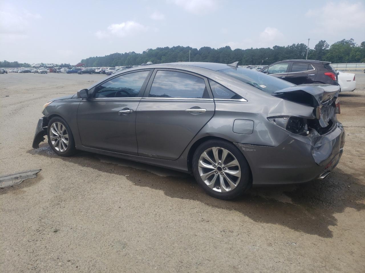 5NPEC4ACXBH059124 2011 Hyundai Sonata Se