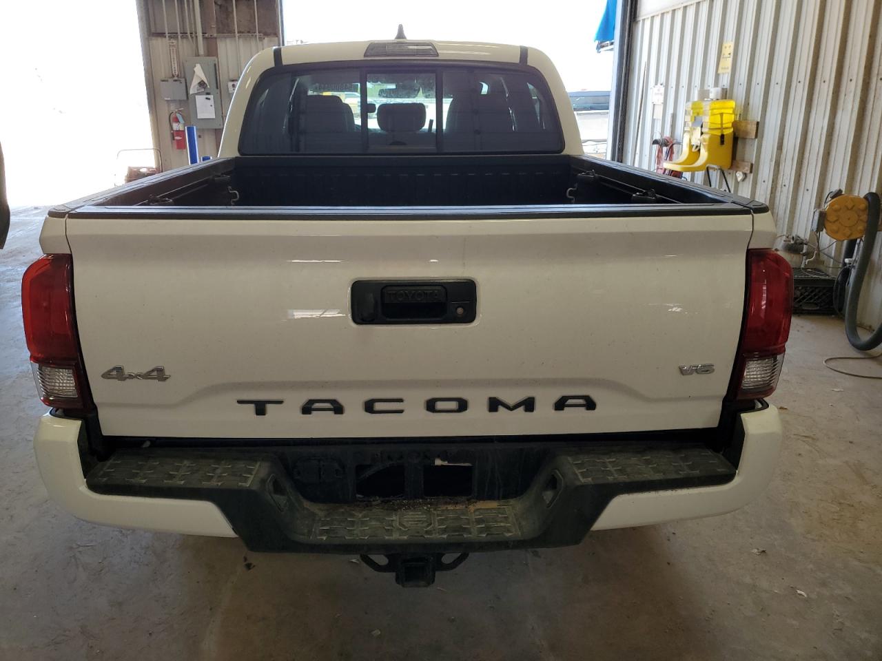 3TYCZ5AN8PT174792 2023 Toyota Tacoma Double Cab