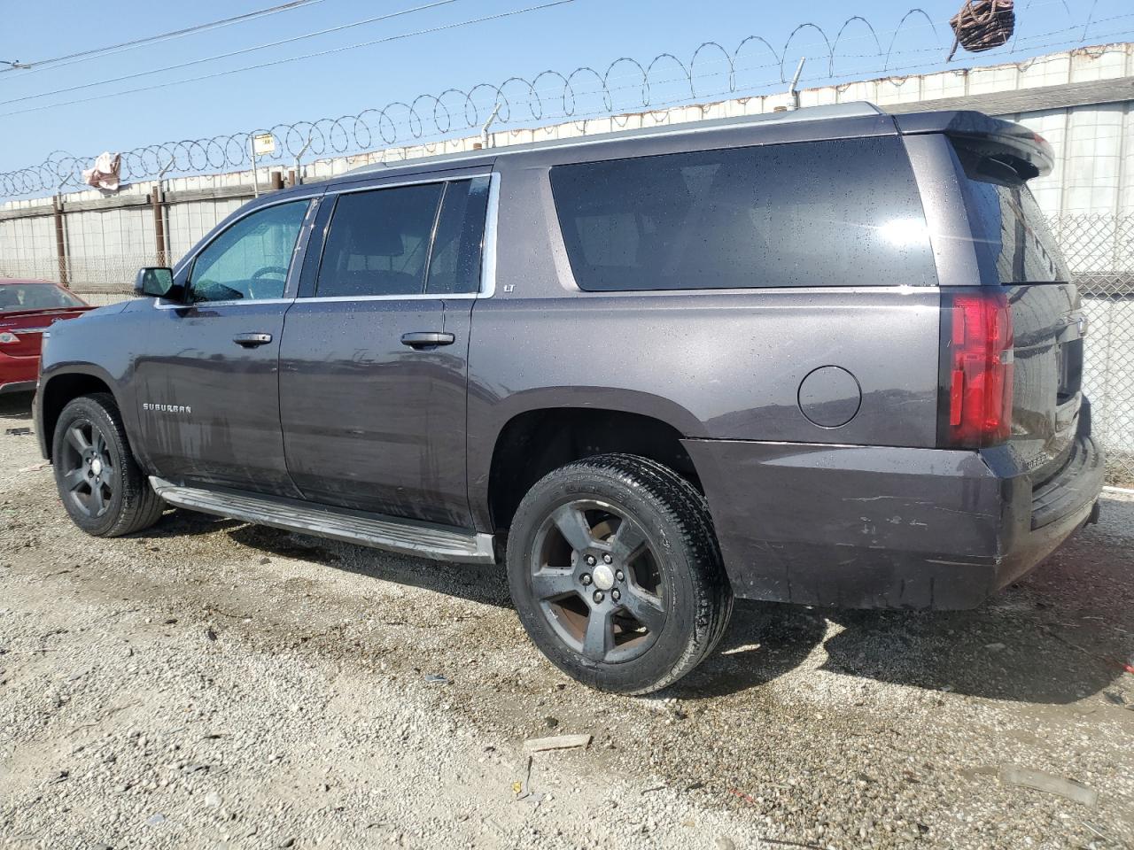 2015 Chevrolet Suburban C1500 Lt vin: 1GNSCJKC3FR572835