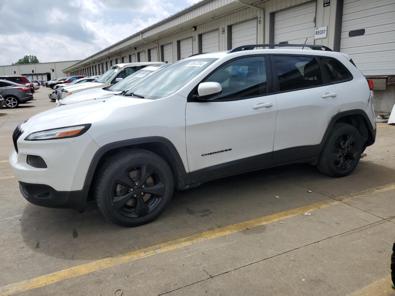 1C4PJLCB7JD620137 2018 Jeep Cherokee Latitude