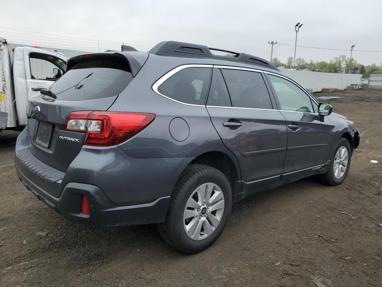 4S4BSAFCXK3332504 2019 Subaru Outback 2.5I Premium