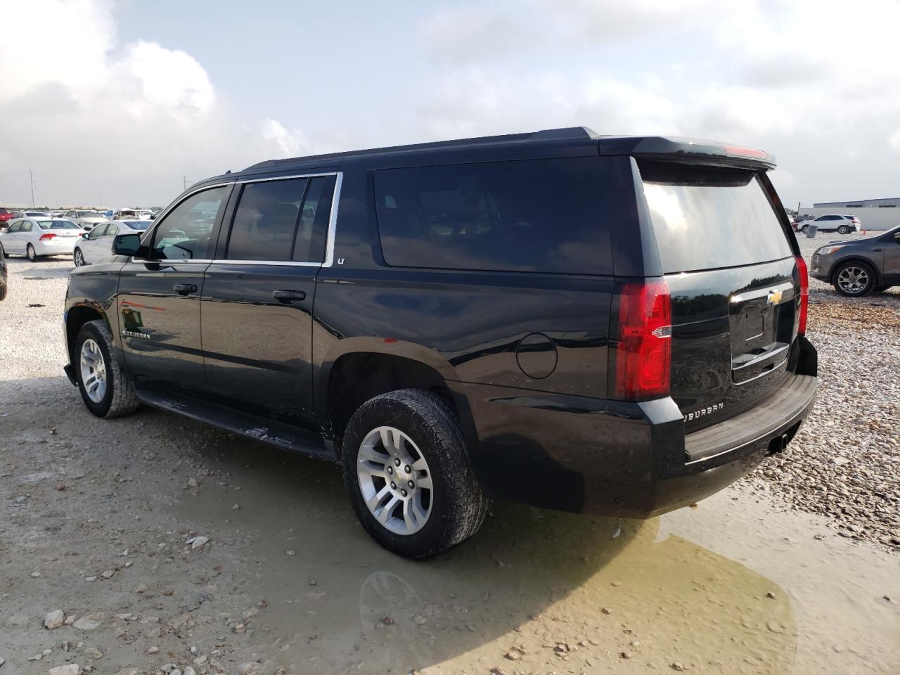 2016 Chevrolet Suburban C1500 Lt vin: 1GNSCHKC1GR141789