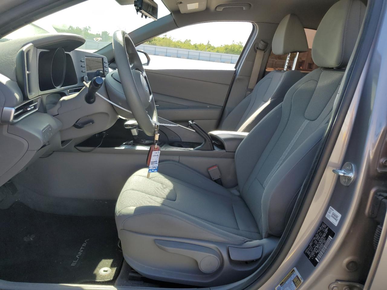KMHLL4AG9NU255121 2022 Hyundai Elantra Se