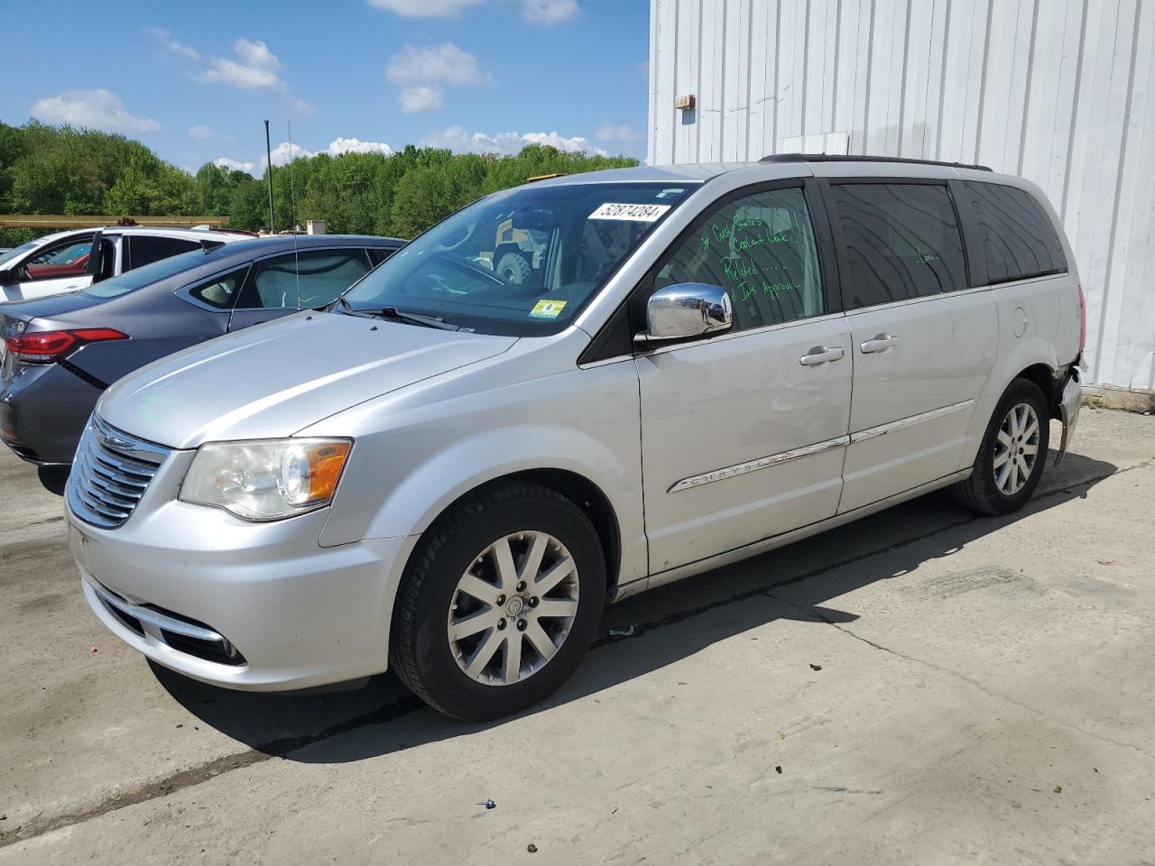 2A4RR8DG5BR712039 2011 Chrysler Town & Country Touring L