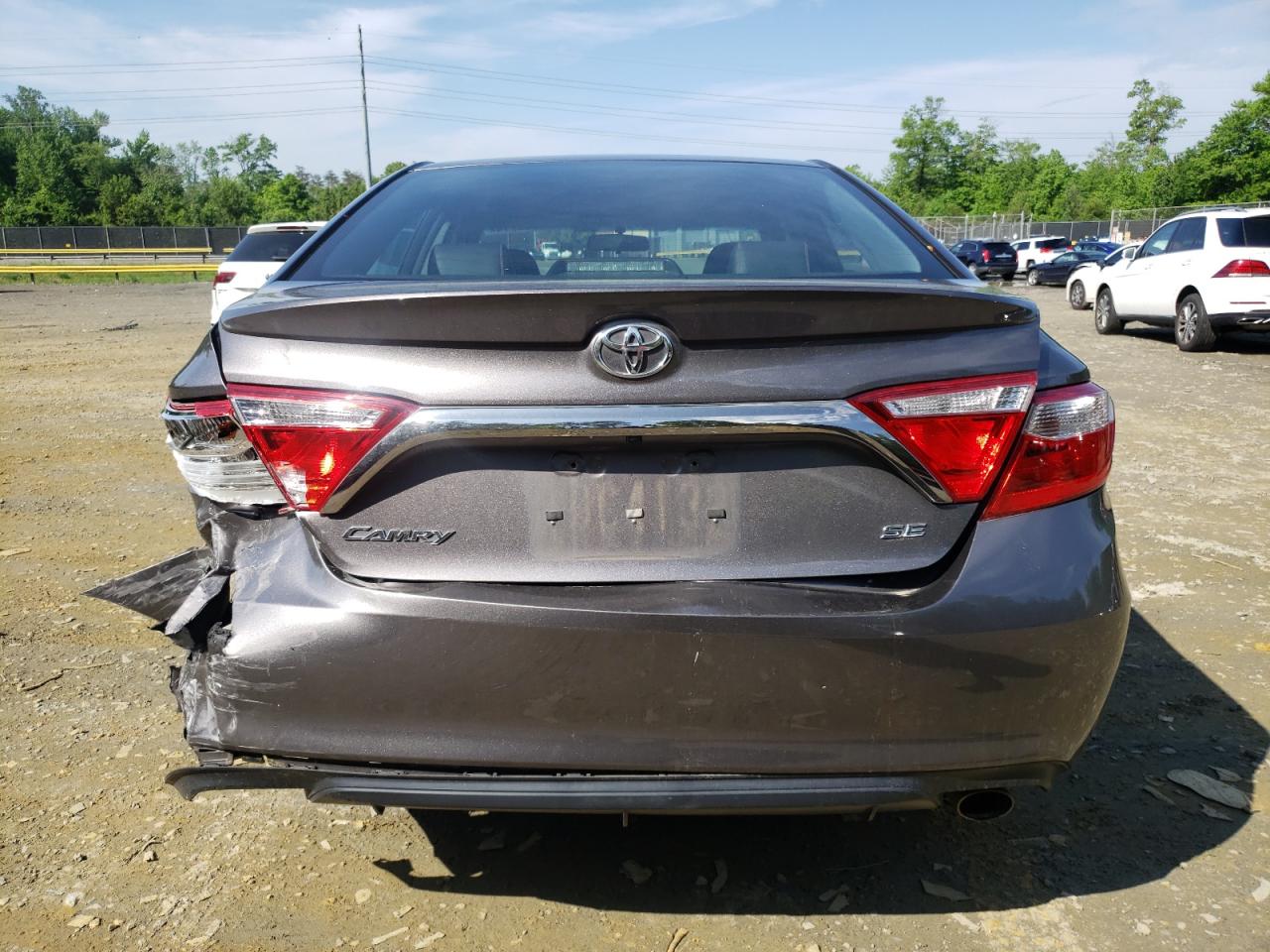 4T1BF1FK8HU416724 2017 Toyota Camry Le