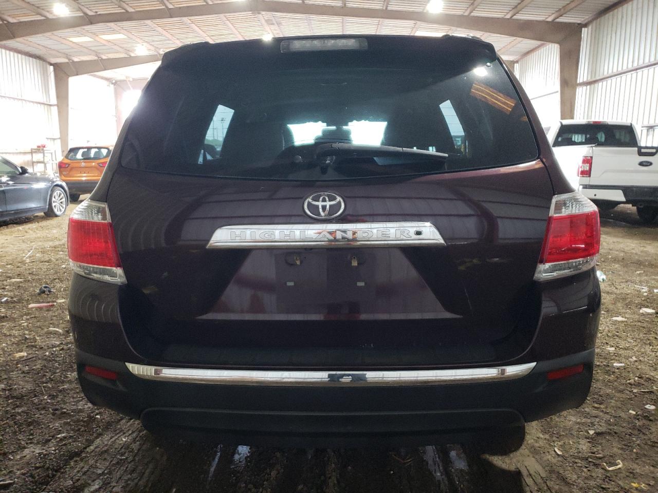 5TDZK3EH2BS038962 2011 Toyota Highlander Base