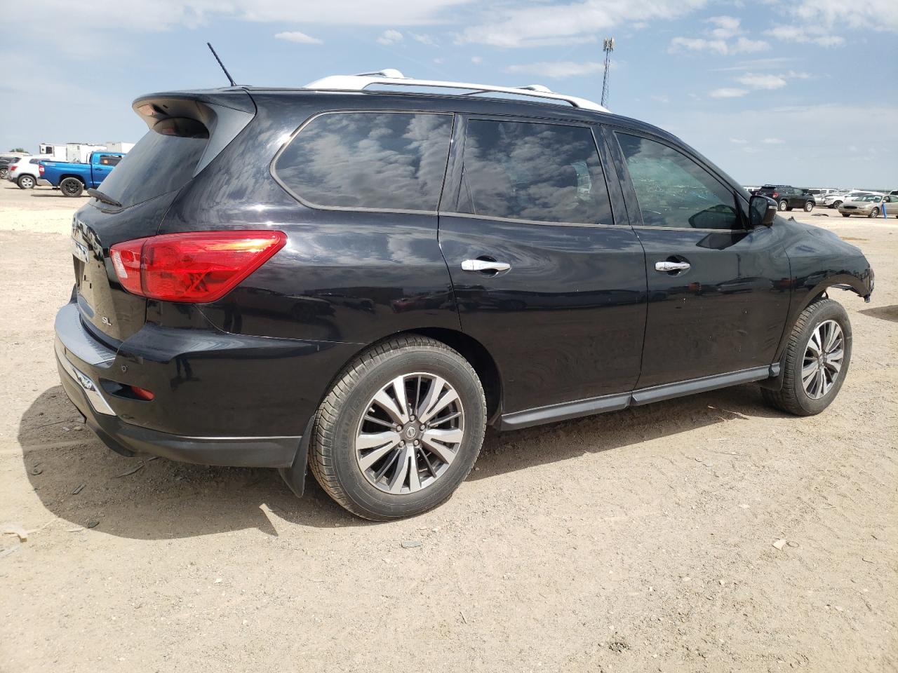 2017 Nissan Pathfinder S vin: 5N1DR2MN0HC630695