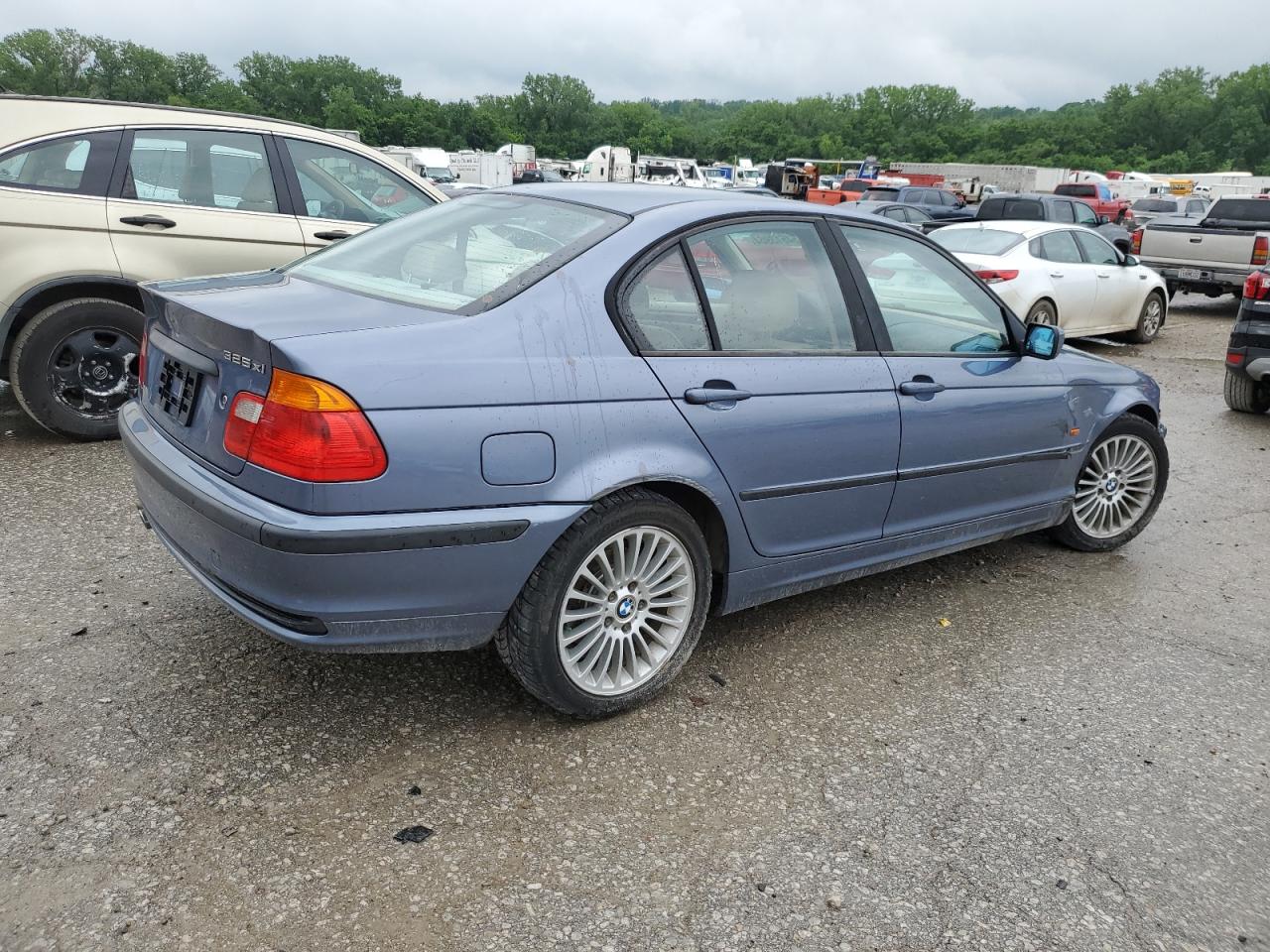 WBAAV33471EE26018 2001 BMW 325 I