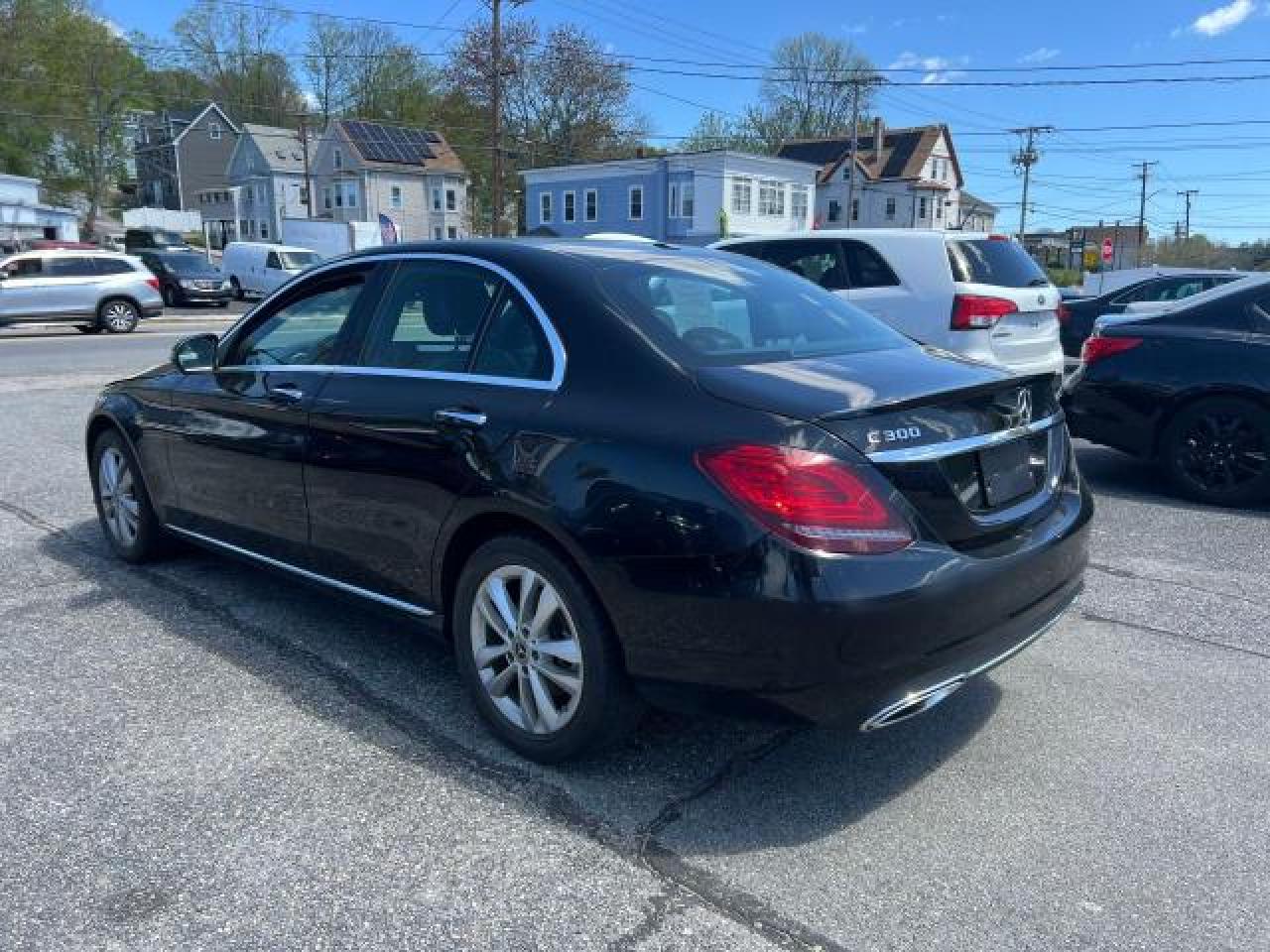 2019 Mercedes-Benz C 300 4Matic vin: 55SWF8EB5KU290580