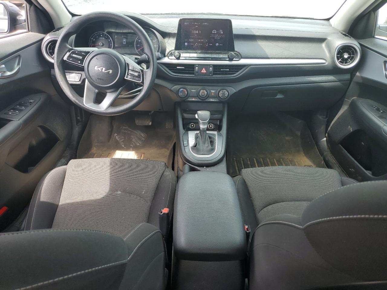 3KPF24AD1PE565145 2023 Kia Forte Lx