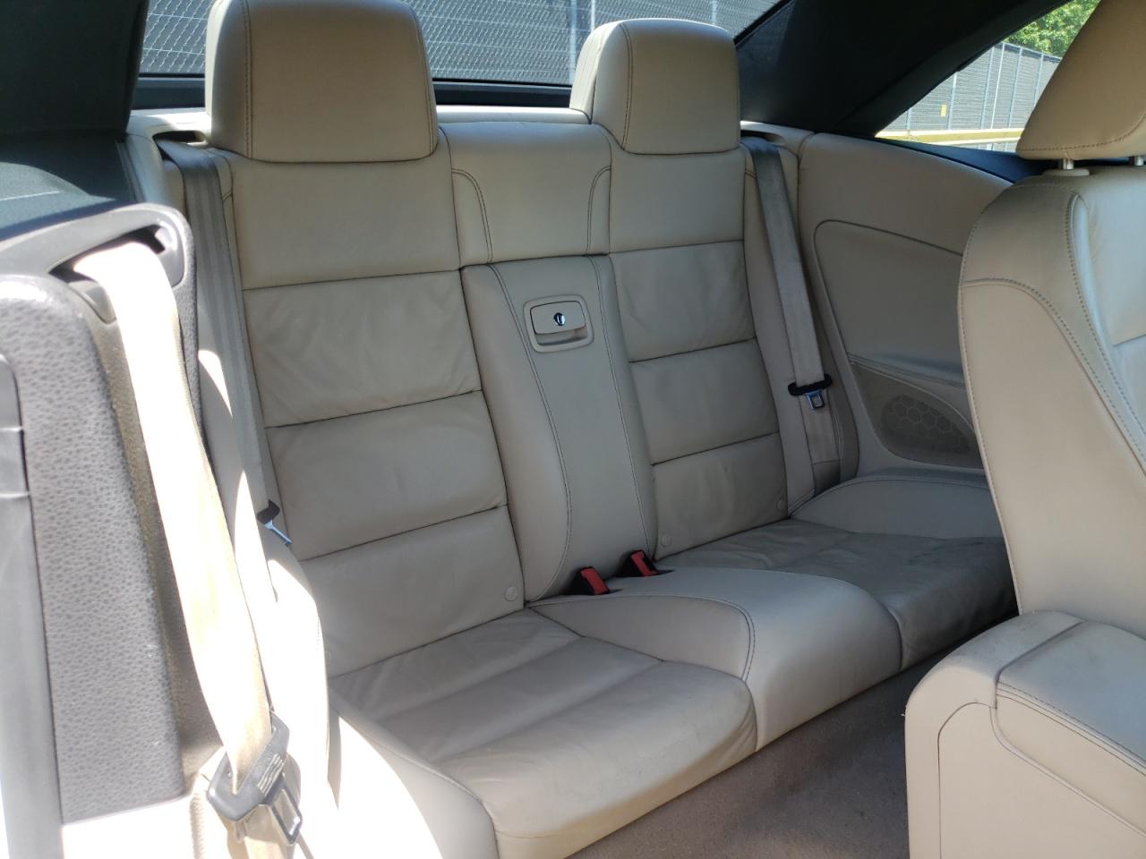 WVWFA71F49V021727 2009 Volkswagen Eos Lux