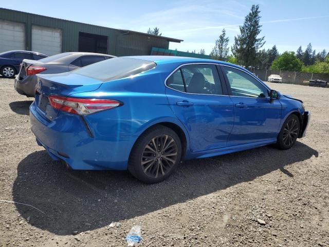 2018 Toyota Camry L VIN: 4T1B11HK2JU005725 Lot: 54990234