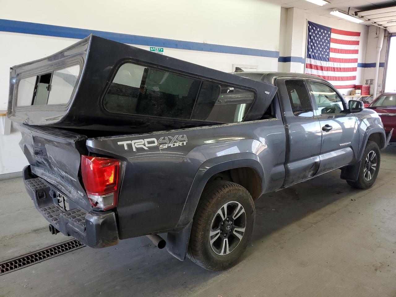 5TFSZ5AN9HX075935 2017 Toyota Tacoma Access Cab